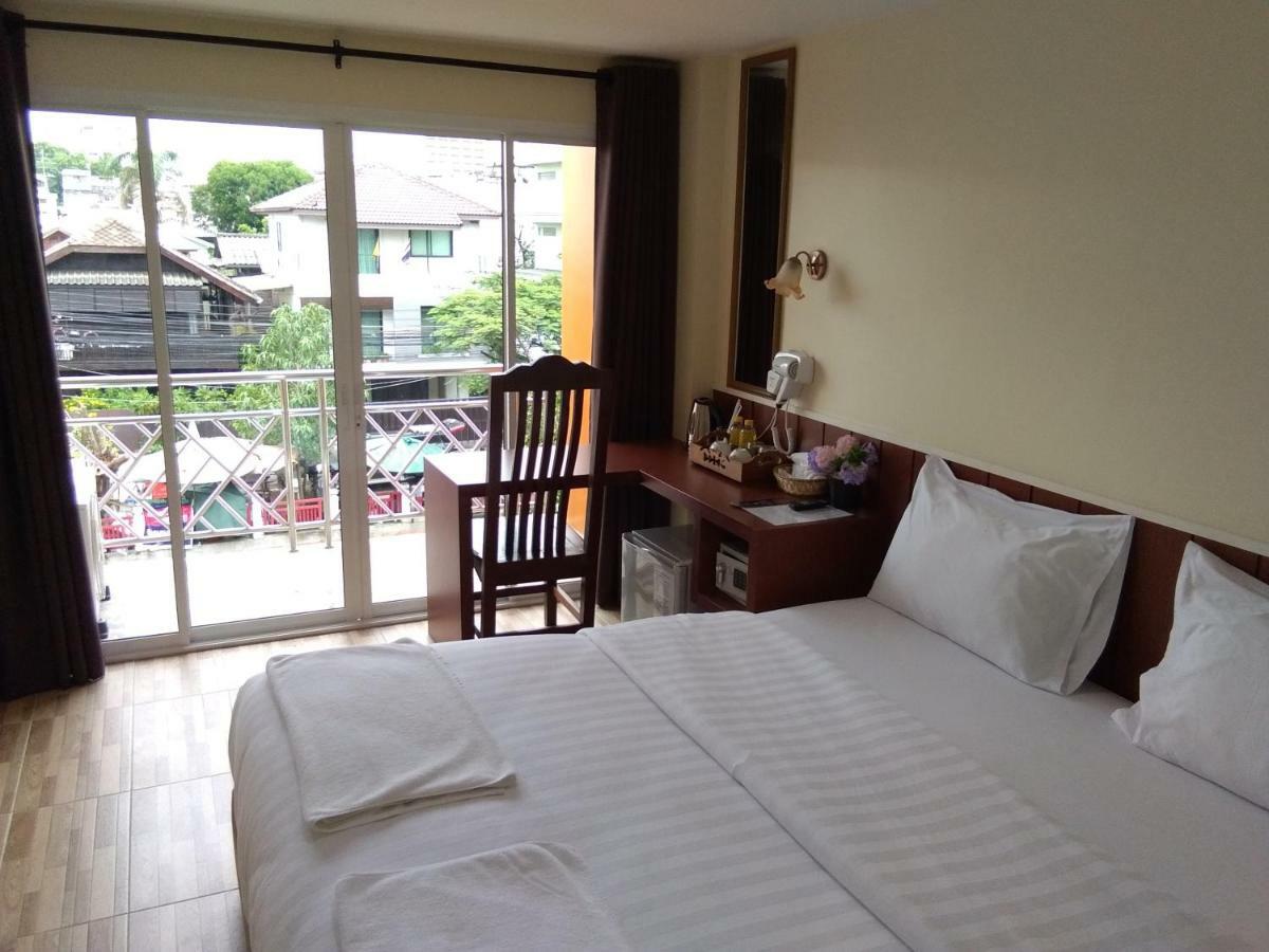 Baan Wanchart Asrama Bangkok